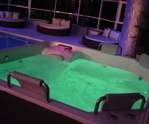 pablo-escobar-penthouse-medellin-jacuzzi (1)